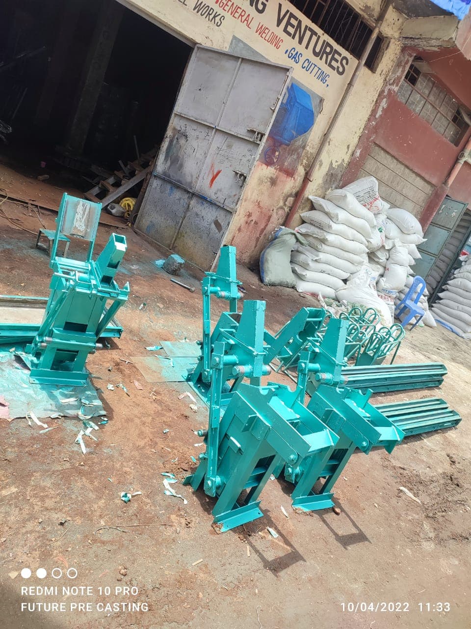 Interlocking Soil Bricks Machine - 2